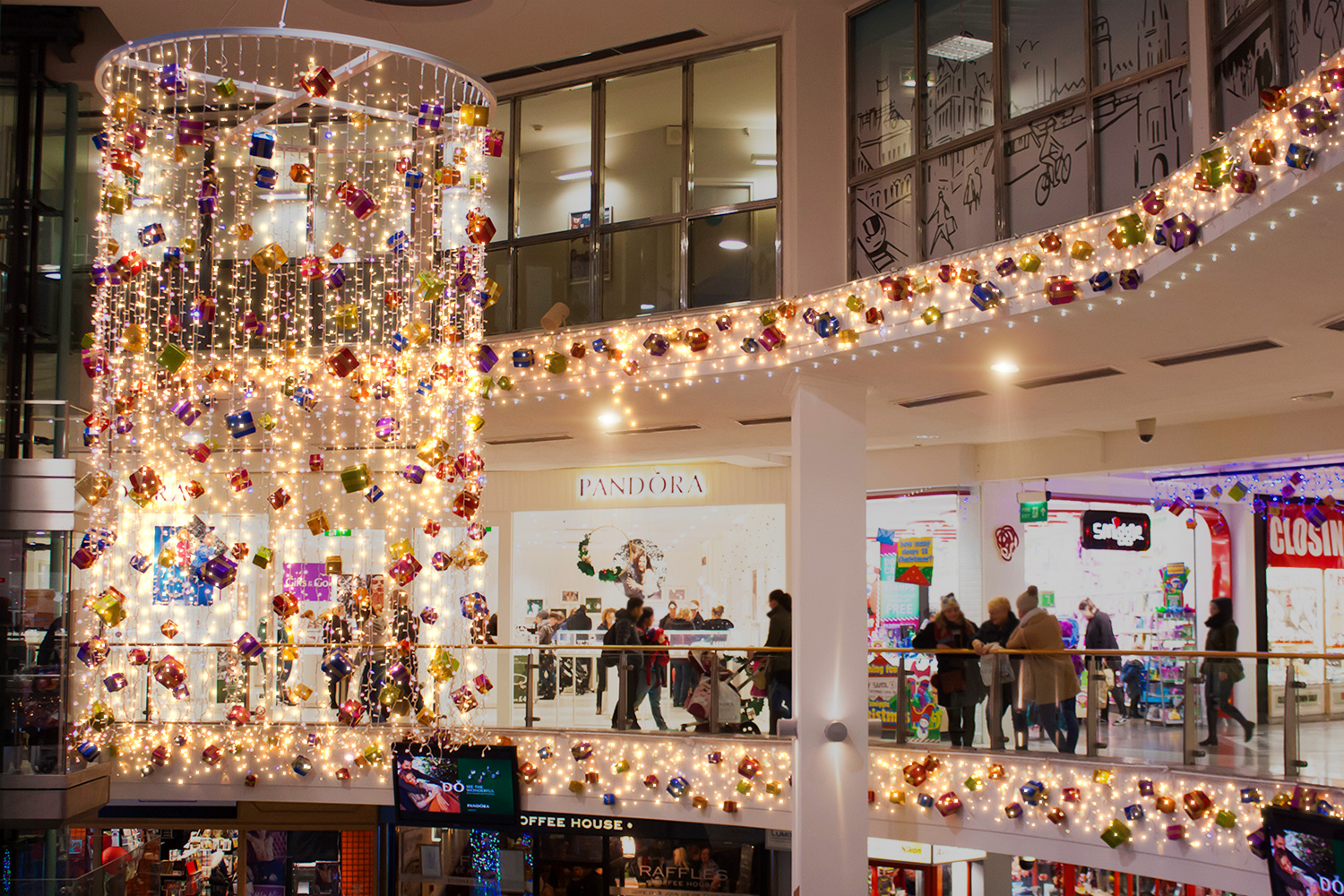 Shopping Centre festive lighting hanging